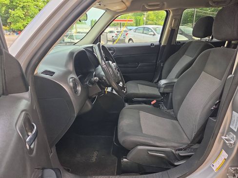 Used 2015 Jeep Patriot Latitude w/ Trailer Tow Prep Group AWD/4WD image 14