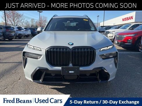 Used 2024 BMW X7 xDrive40i w/ M Sport Package image 2