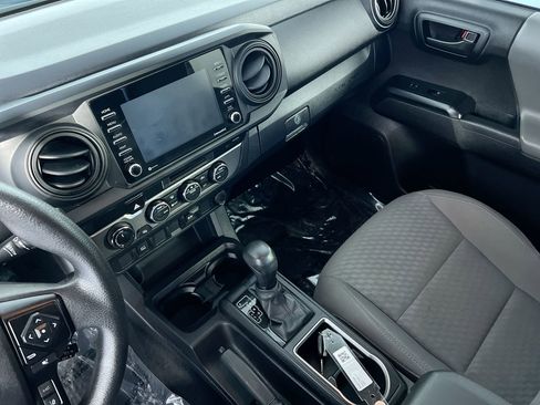Used 2022 Toyota Tacoma SR AWD/4WD image 23