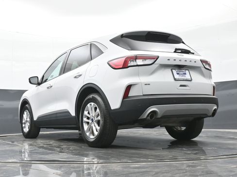 Used 2021 Ford Escape SE image 37