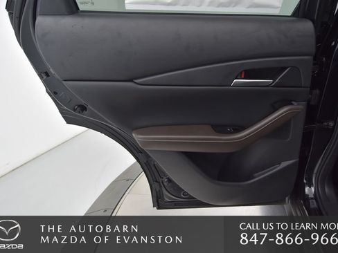 Used 2025 MAZDA CX-30 AWD 2.5 S w/ Premium Package image 29