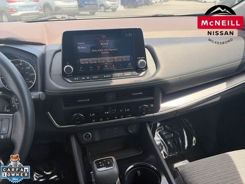 Used 2023 Nissan Rogue SV AWD/4WD image 21