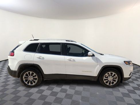 Used 2019 Jeep Cherokee Latitude Plus image 5