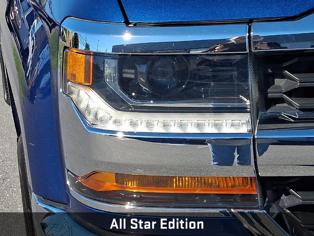 Used 2018 Chevrolet Silverado 1500 LT w/ All Star Edition AWD/4WD image 11