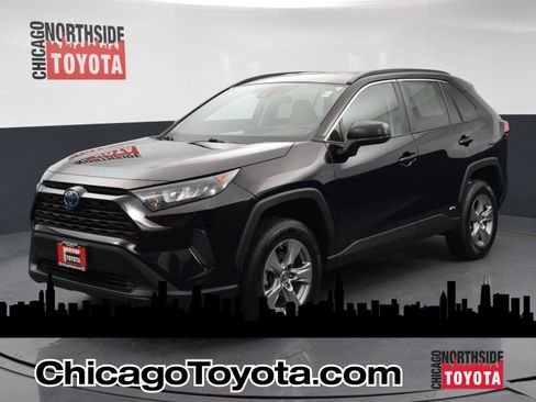 Used 2022 Toyota RAV4 LE AWD/4WD image 1