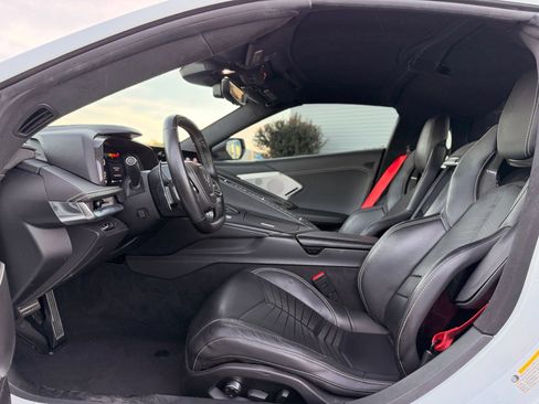 Used 2021 Chevrolet Corvette Stingray Premium Cpe w/ Z51 Performance Package RWD image 34