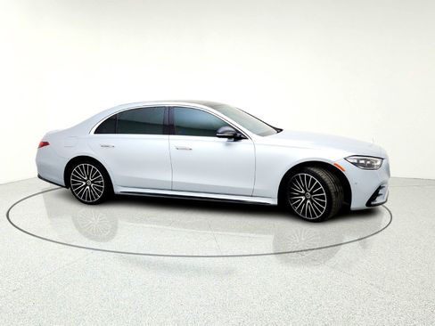 Certified 2022 Mercedes-Benz S 500 4MATIC image 8