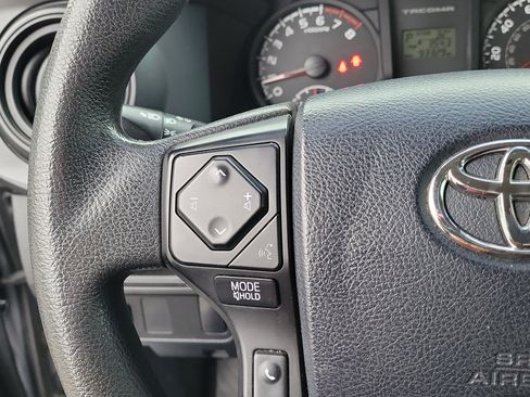 Used 2017 Toyota Tacoma SR image 24