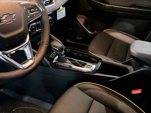 New 2026 Chevrolet TrailBlazer ACTIV w/ Convenience Package FWD image 8