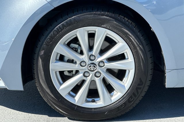 Used 2026 Toyota Corolla LE w/ LE Premium Package FWD image 30