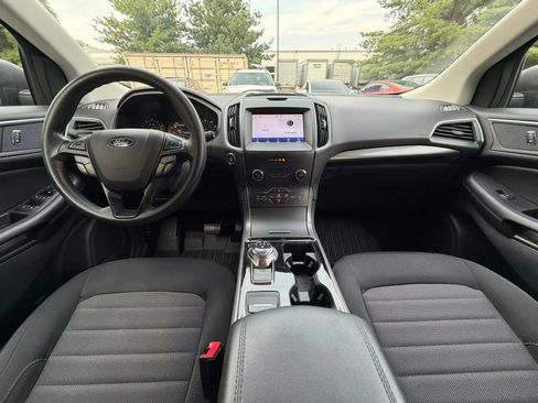 Used 2020 Ford Edge SE AWD/4WD image 2