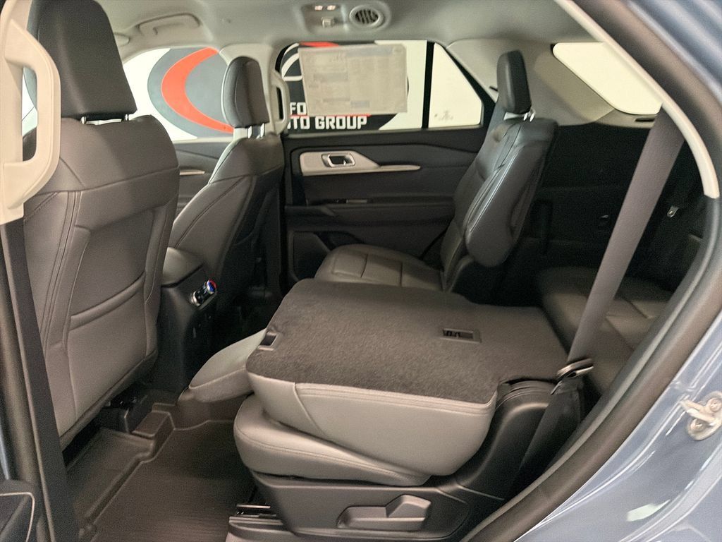 New 2026 Ford Explorer Active w/ Active Comfort Package RWD image 14