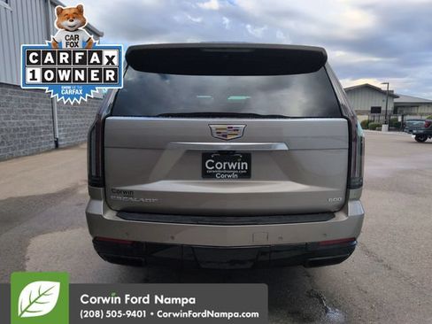 Used 2025 Cadillac Escalade ESV Sport Platinum w/ LPO, Floor Liner Package AWD/4WD image 4
