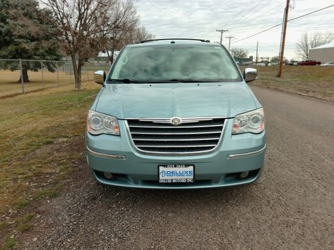 Used 2010 Chrysler Town & Country Limited w/ Entertainment Group #3 image 8