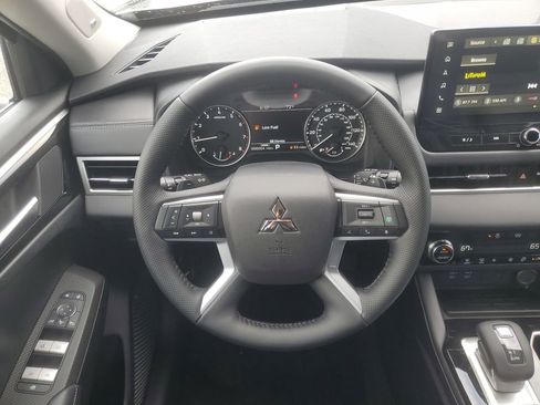 New 2026 Mitsubishi Outlander SE AWD/4WD image 15