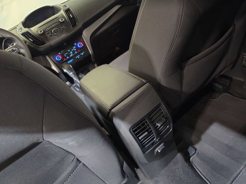 Used 2018 Ford Escape SE AWD/4WD image 21