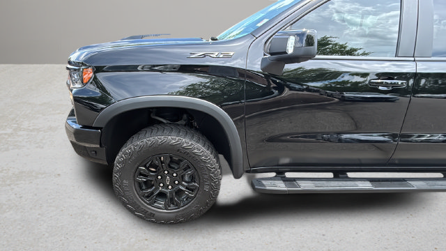 Used 2025 Chevrolet Silverado 1500 ZR2 w/ Technology Package AWD/4WD image 33