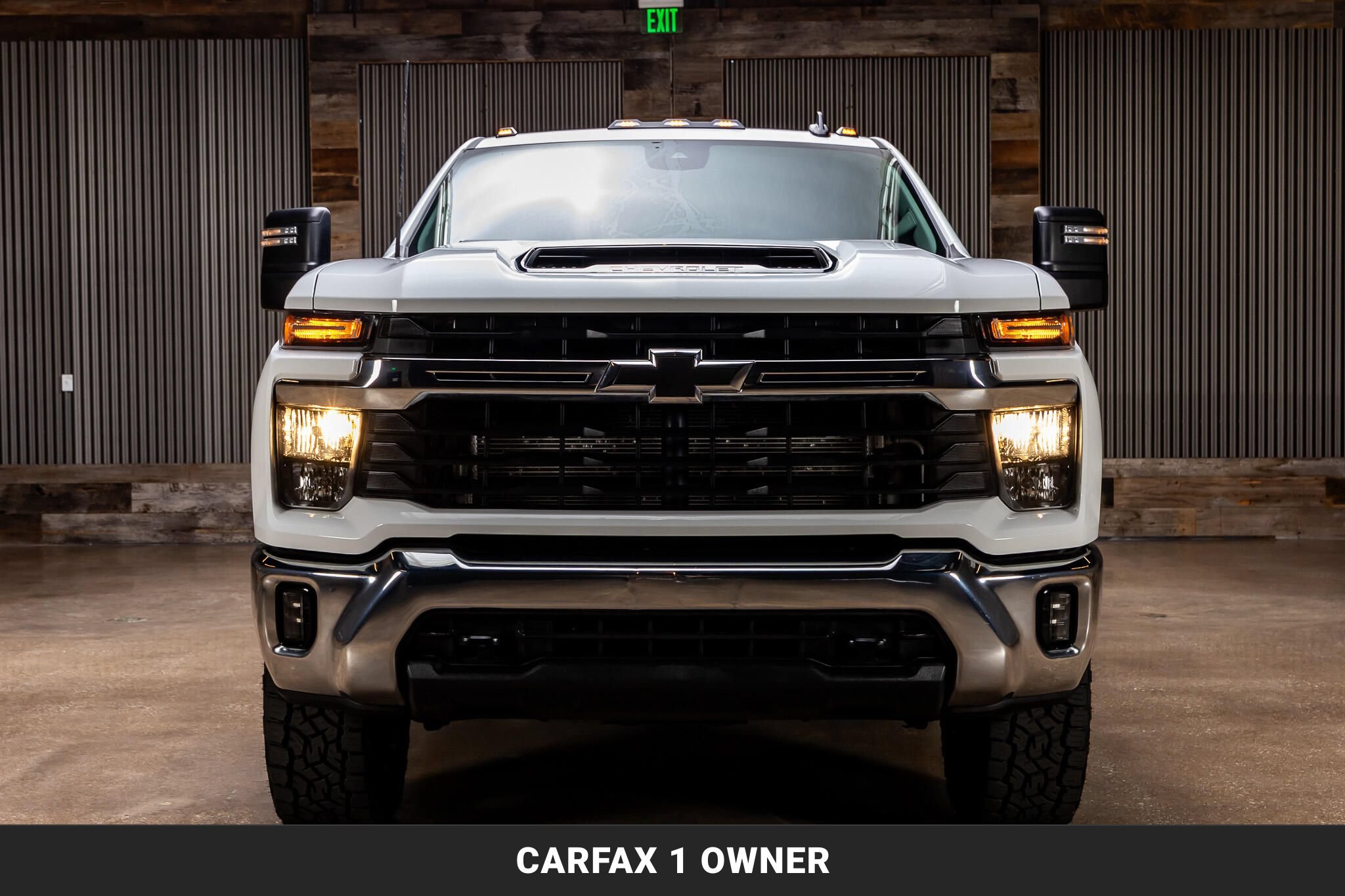 Used 2025 Chevrolet Silverado 3500 LT w/ Convenience Package AWD/4WD image 4