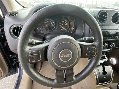 Used 2014 Jeep Patriot Sport w/ Power Value Group FWD image 12