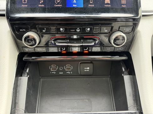 Used 2023 Jeep Grand Cherokee Overland w/ Adv Protech Group III image 24