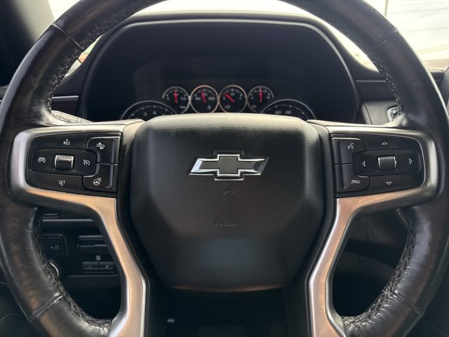 Used 2021 Chevrolet Suburban Z71 w/ Z71 Signature Package AWD/4WD image 24