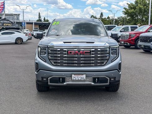 Certified 2025 GMC Sierra 1500 Denali w/ Technology Package AWD/4WD image 6