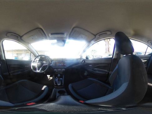 Used 2025 Nissan Versa SV image 40