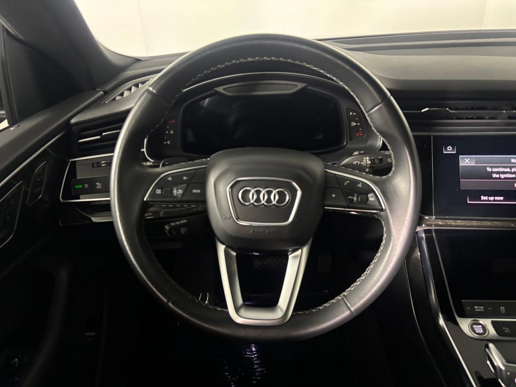 Used 2022 Audi Q8 Premium AWD/4WD image 17