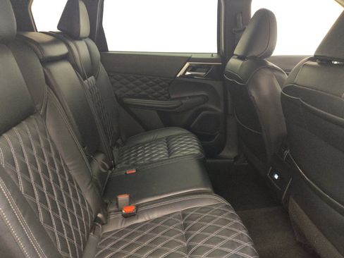Used 2022 Mitsubishi Outlander SEL AWD/4WD image 19