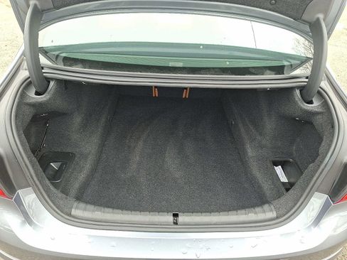 Used 2017 BMW 540i xDrive image 28