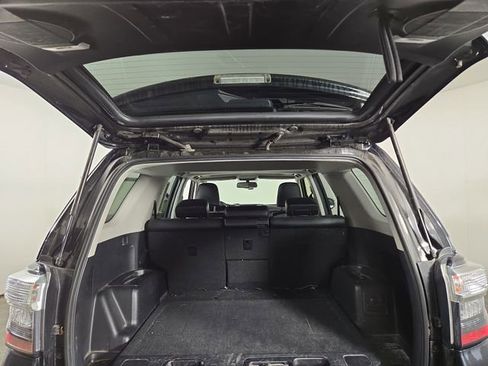 Used 2015 Toyota 4Runner Limited AWD/4WD image 30
