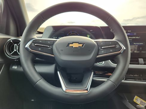 New 2026 Chevrolet Equinox LT image 15