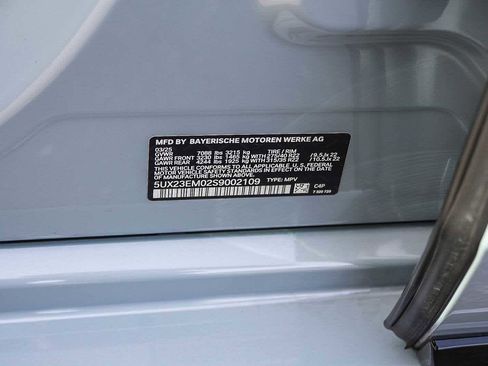 Used 2025 BMW X7 xDrive40i w/ M Sport Package image 28