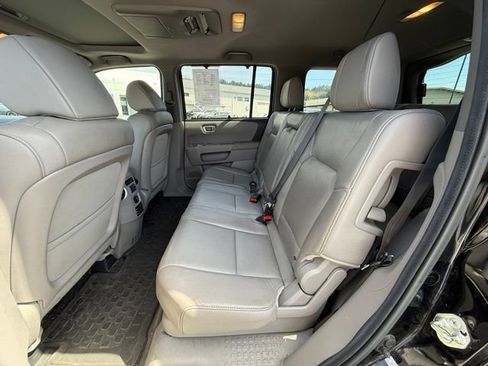 Used 2012 Honda Pilot Touring image 12