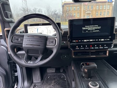 New 2025 GMC Hummer EV 3X w/ Extreme Off-Road Package image 14