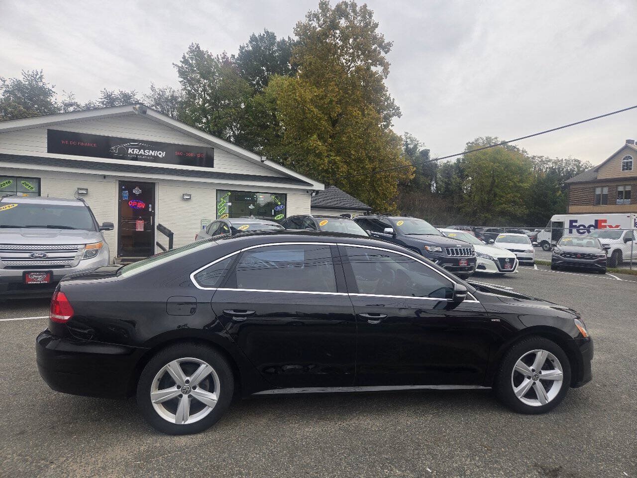 Used 2015 Volkswagen Passat 1.8T Limited Edition FWD image 7