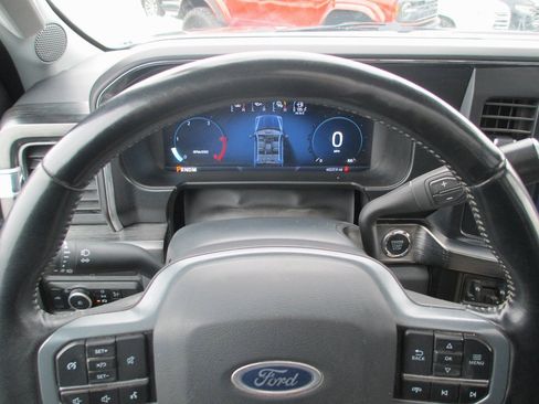 Used 2023 Ford F250 Lariat w/ Sport Appearance Package image 30