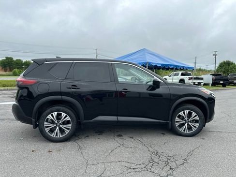 Certified 2023 Nissan Rogue SV AWD/4WD image 6
