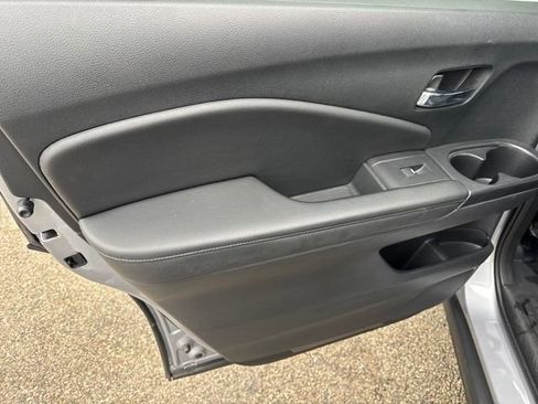 Used 2022 Honda Pilot Sport image 14