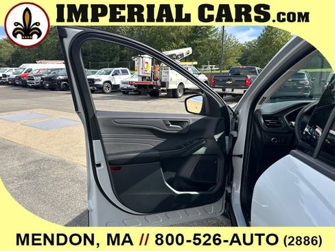 New 2025 Ford Escape Active w/ Cold Weather Package image 17