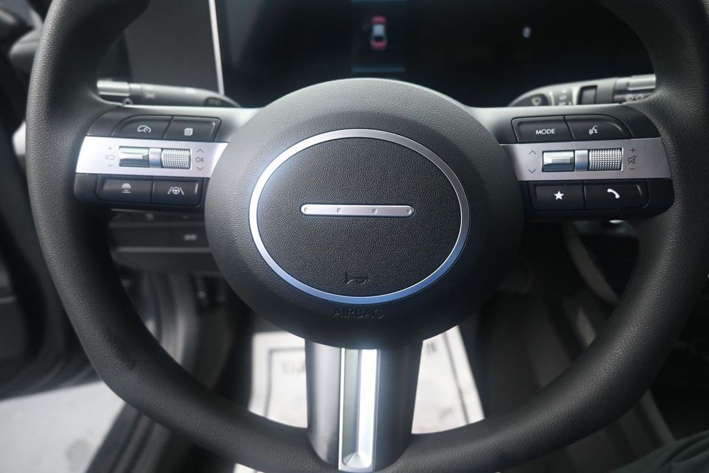 Used 2025 Hyundai Sonata SE FWD image 14
