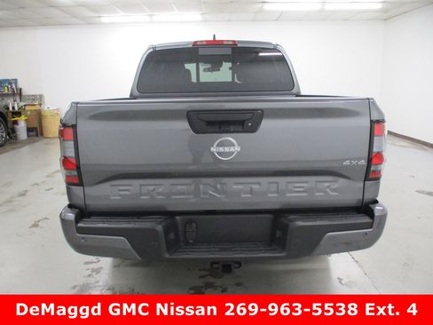 New 2026 Nissan Frontier SV w/ SV Convenience Package image 4