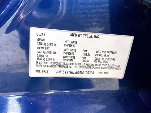 Used 2021 Tesla Model Y Long Range image 28