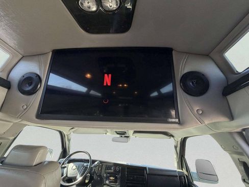 Used 2021 Chevrolet Express 2500 LS w/ Enhanced Convenience Package RWD image 25