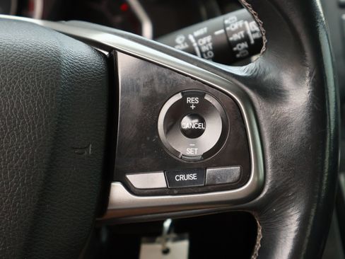 Used 2018 Honda Civic Sport image 12