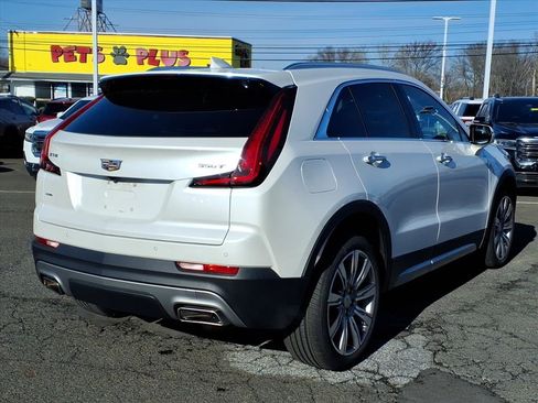 Used 2022 Cadillac XT4 Premium Luxury w/ Cold Weather Package image 3