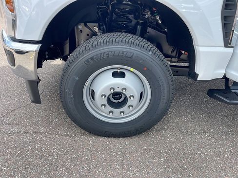 New 2026 Ford F350 XL w/ XL Chrome Package image 71