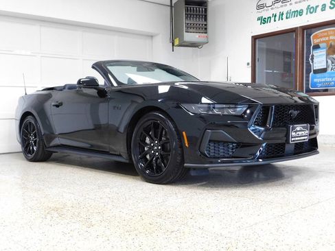Used 2025 Ford Mustang GT Premium RWD image 7