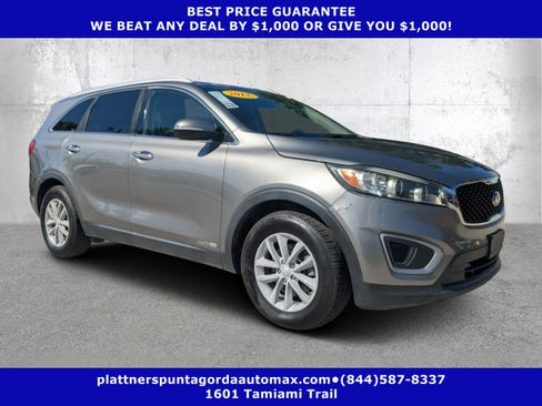 Used 2017 Kia Sorento LX AWD/4WD image 1