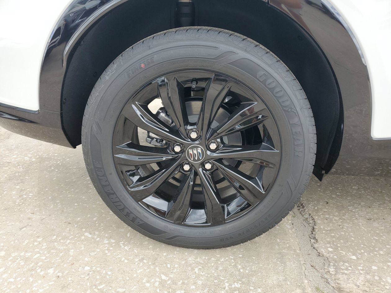 New 2026 Buick Envista Sport Touring w/ Convenience I Package FWD image 6